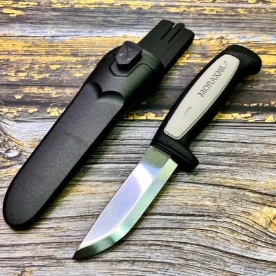 Нож Morakniv Robust, углеродистая сталь, пластиковая ручка