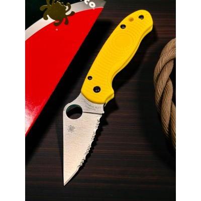 Нож складной Spyderco SC223SYL Para-Military 3 Salt, MagnaCut Serrated Blade, Yellow Handle