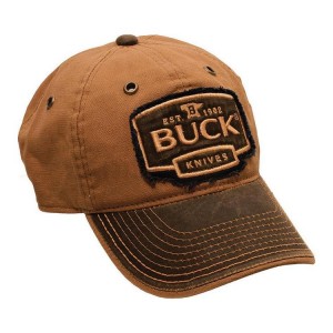 Одежда и кепки Buck